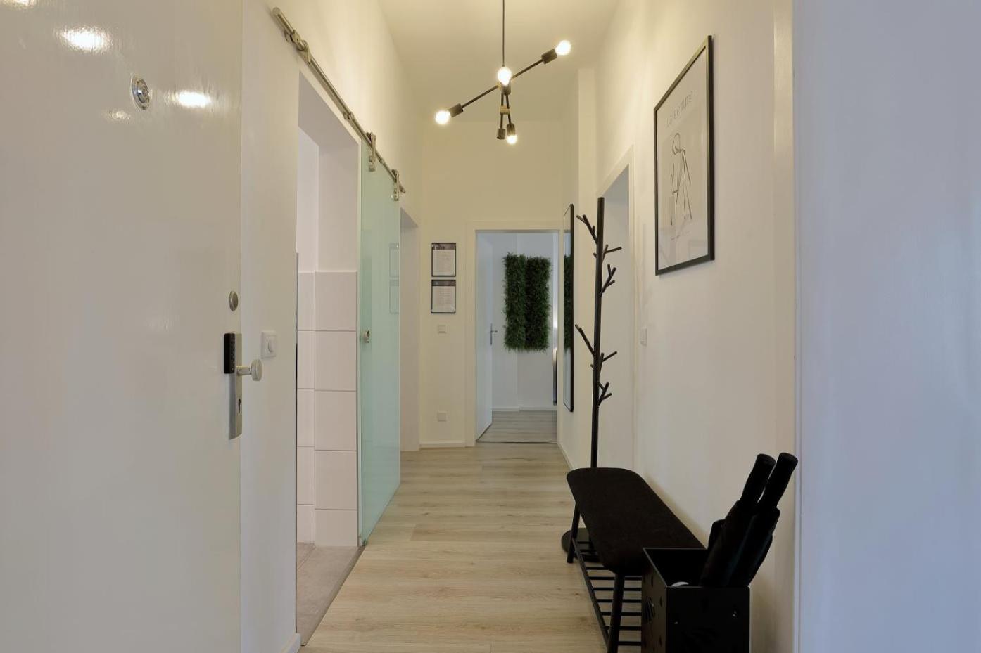 Modernes Apartment Mit Garage & Ps4 Von Stay Your Way เอสเซน ภายนอก รูปภาพ